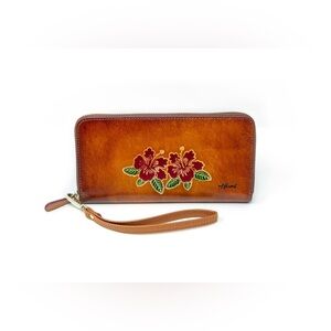 Floral Wristlet Hawaii Hibiscus Flower Embossed Leather Wallet Tropical NWT